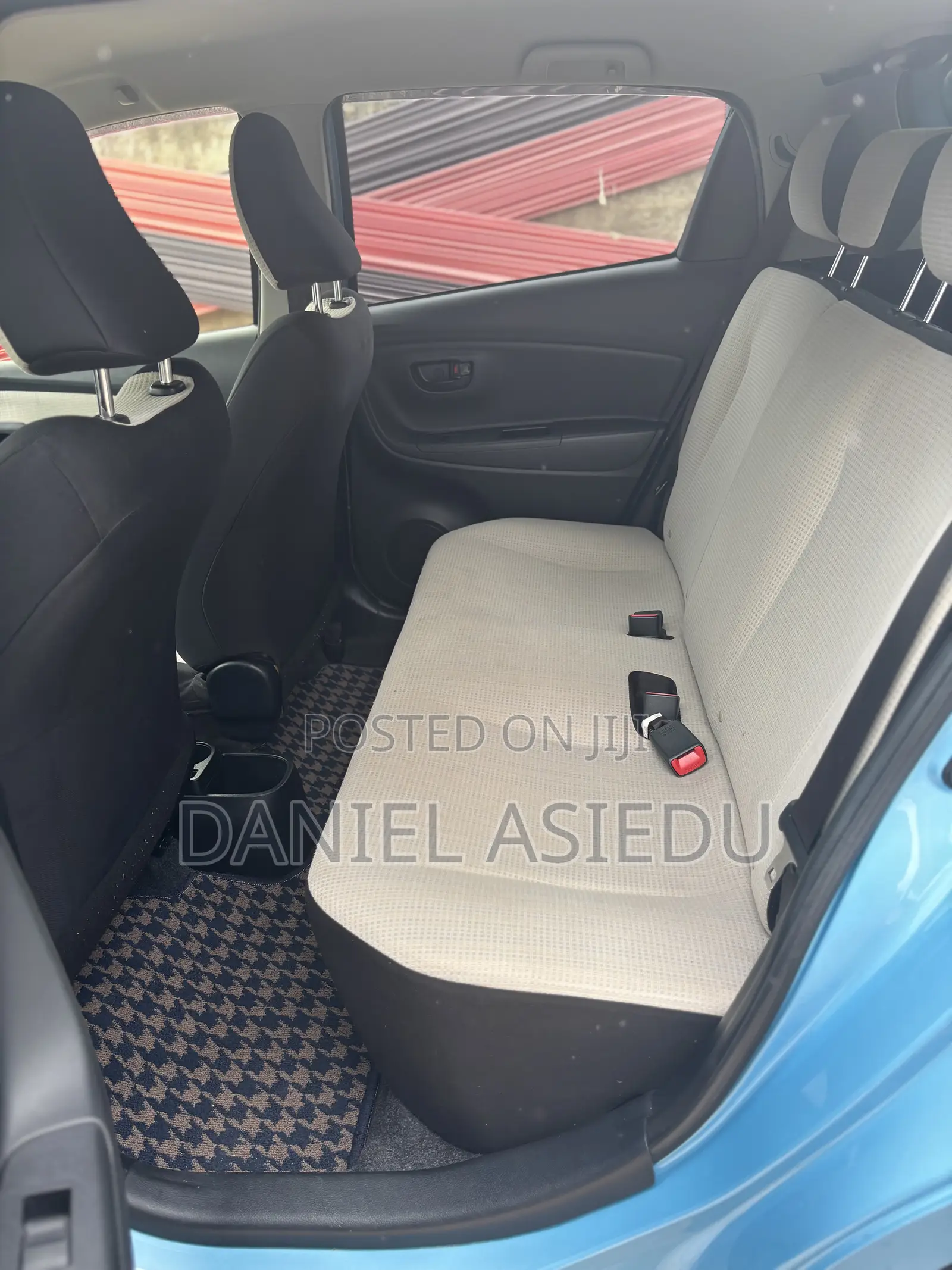 Toyota Vitz 1.3 AWD 3dr 2015 Blue
