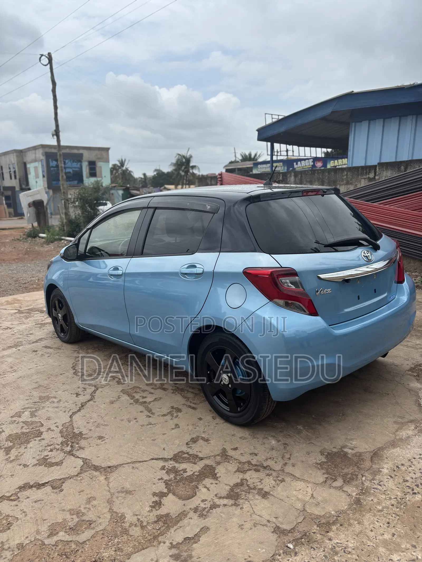 Toyota Vitz 1.3 AWD 3dr 2015 Blue