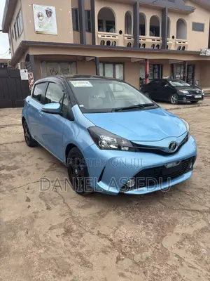 Toyota Vitz 1.3 AWD 3dr 2015 Blue