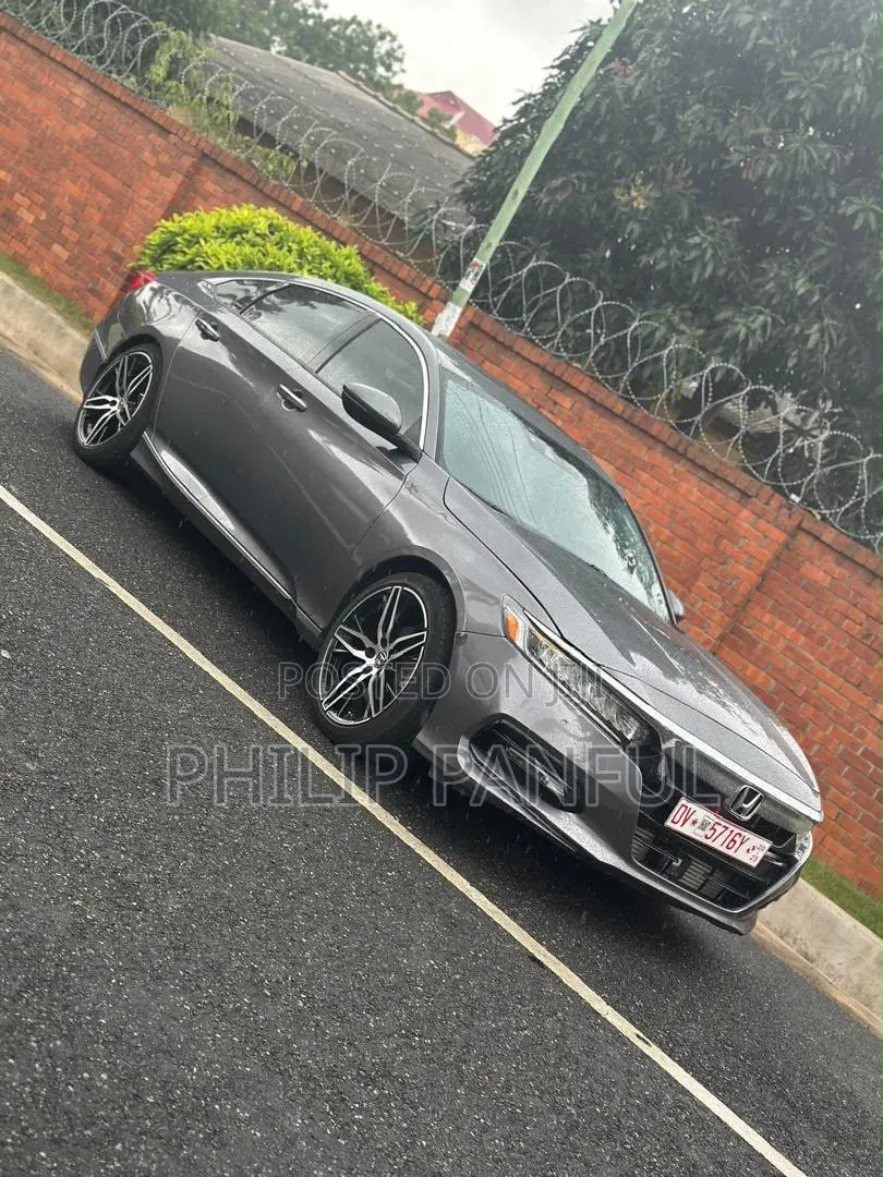 Honda Accord Touring 2.0T 2018 Gray