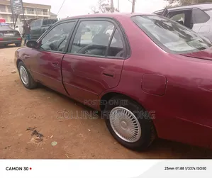 Toyota Corolla 1999 Red