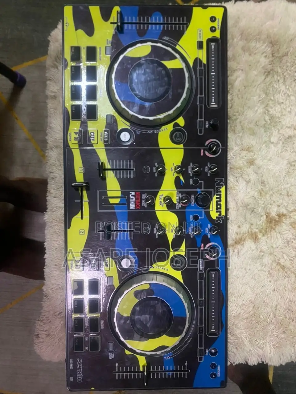 Numark Mixtrack Platinum