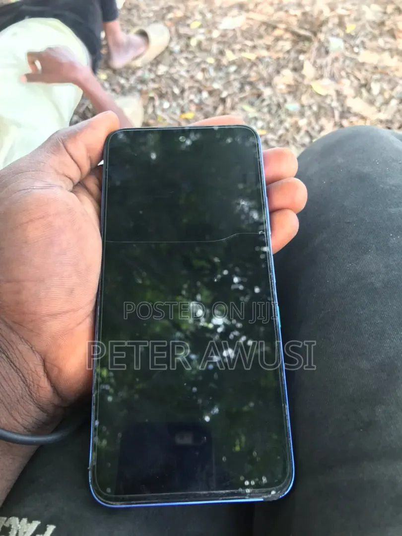 Infinix Hot 60i 128 GB Blue