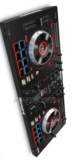 Numark Mixtrack Platinum