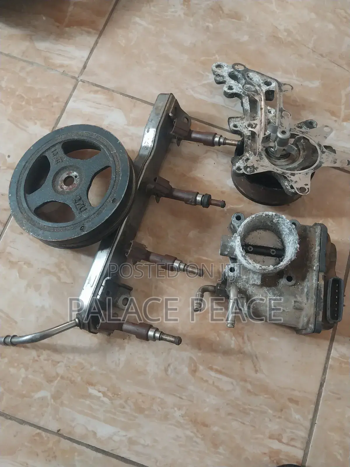 Vitz 2012 Oil Pump, Trottle Body, Water Pump, Injectors and Pulley