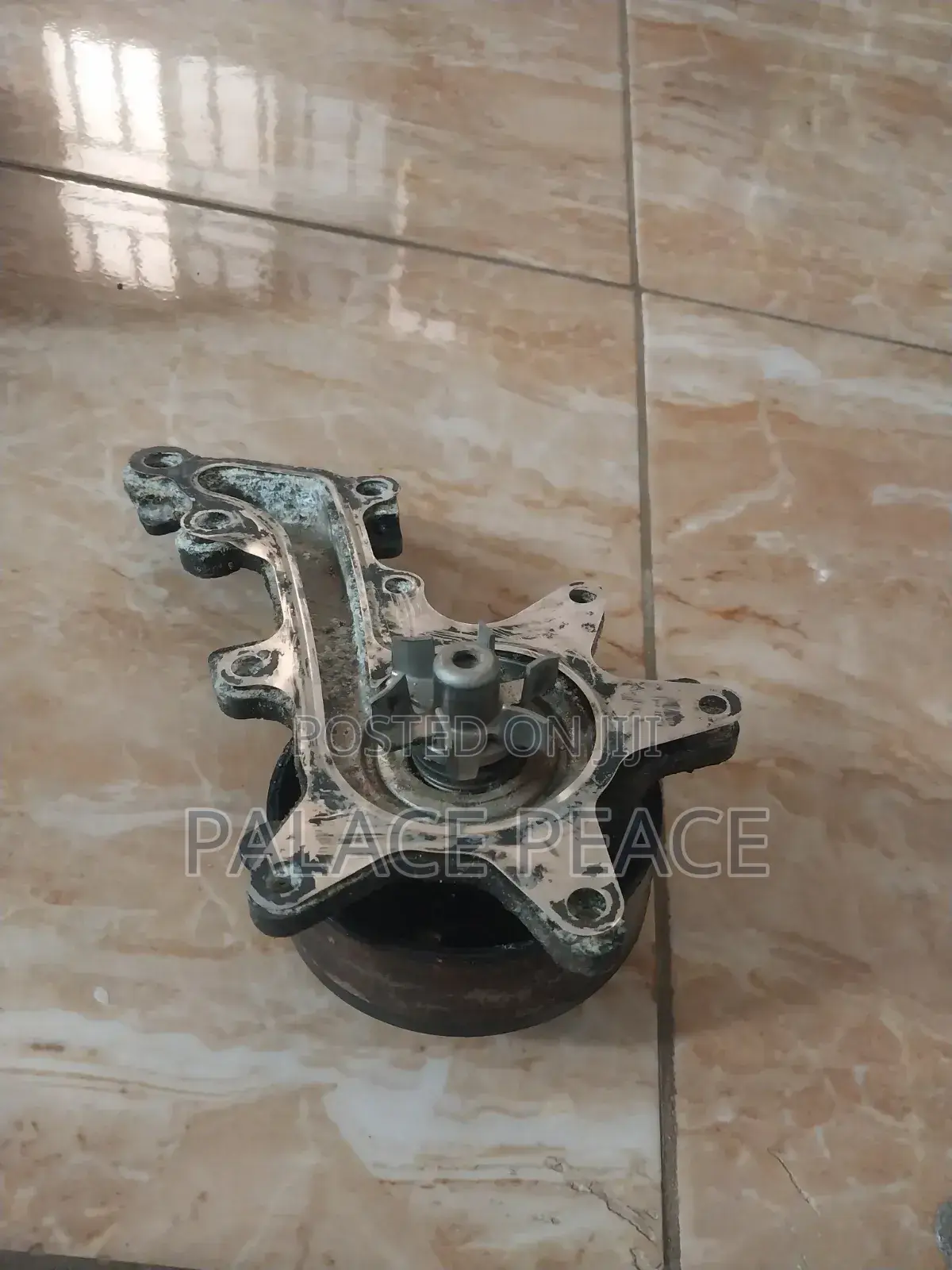 Vitz 2012 Oil Pump, Trottle Body, Water Pump, Injectors and Pulley