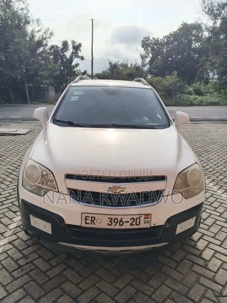 Chevrolet Captiva 2014 White