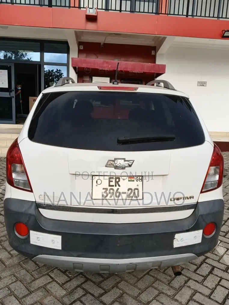 Chevrolet Captiva 2014 White