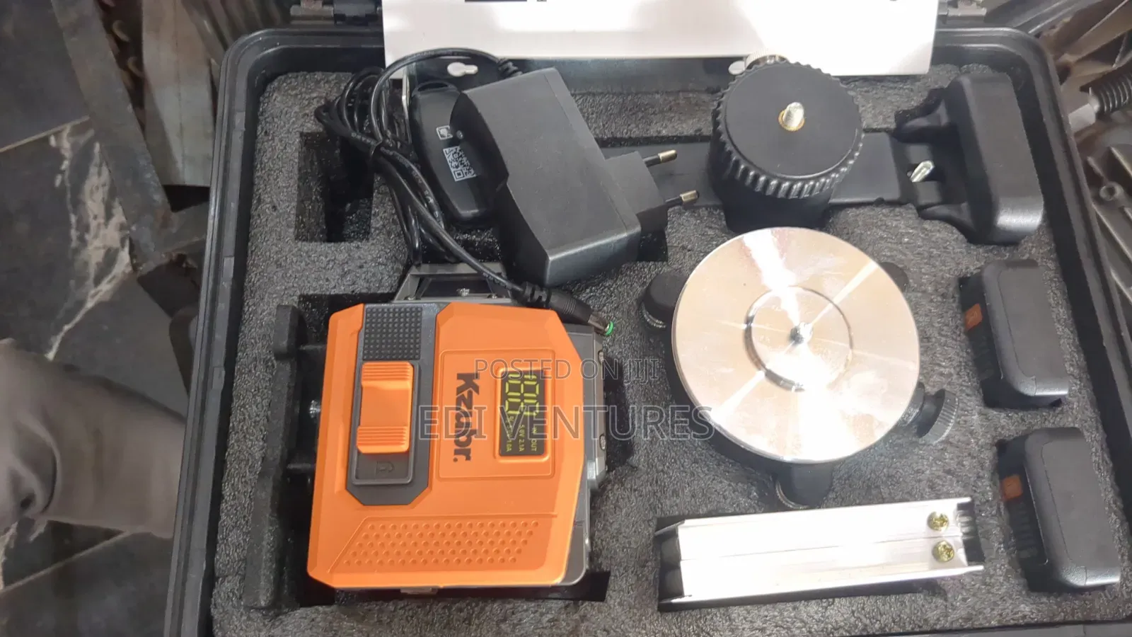 Cordless 12 Lines Green Laser Level - 100m Range