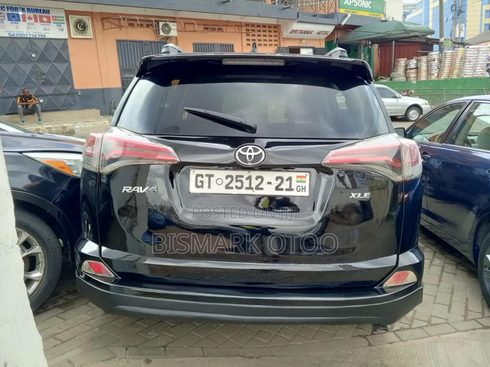 Toyota RAV4 XLE AWD (2.5L 4cyl 6A) 2017 Black