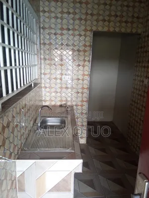 2bdrm Apartment in Alex Otuo Properties, Kumasi Metropolitan for rent
