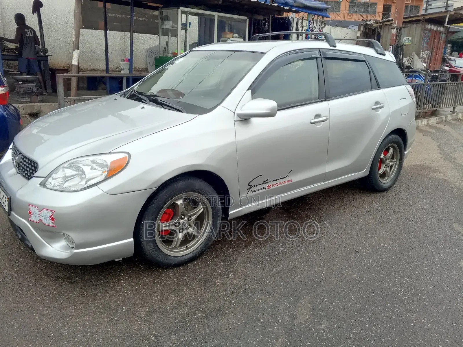 Toyota Matrix Hatchback FWD (1.8L 4cyl 5M) 2008 Silver