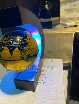 Floating Globe