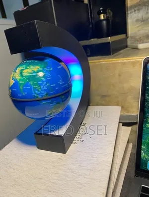 Floating Globe