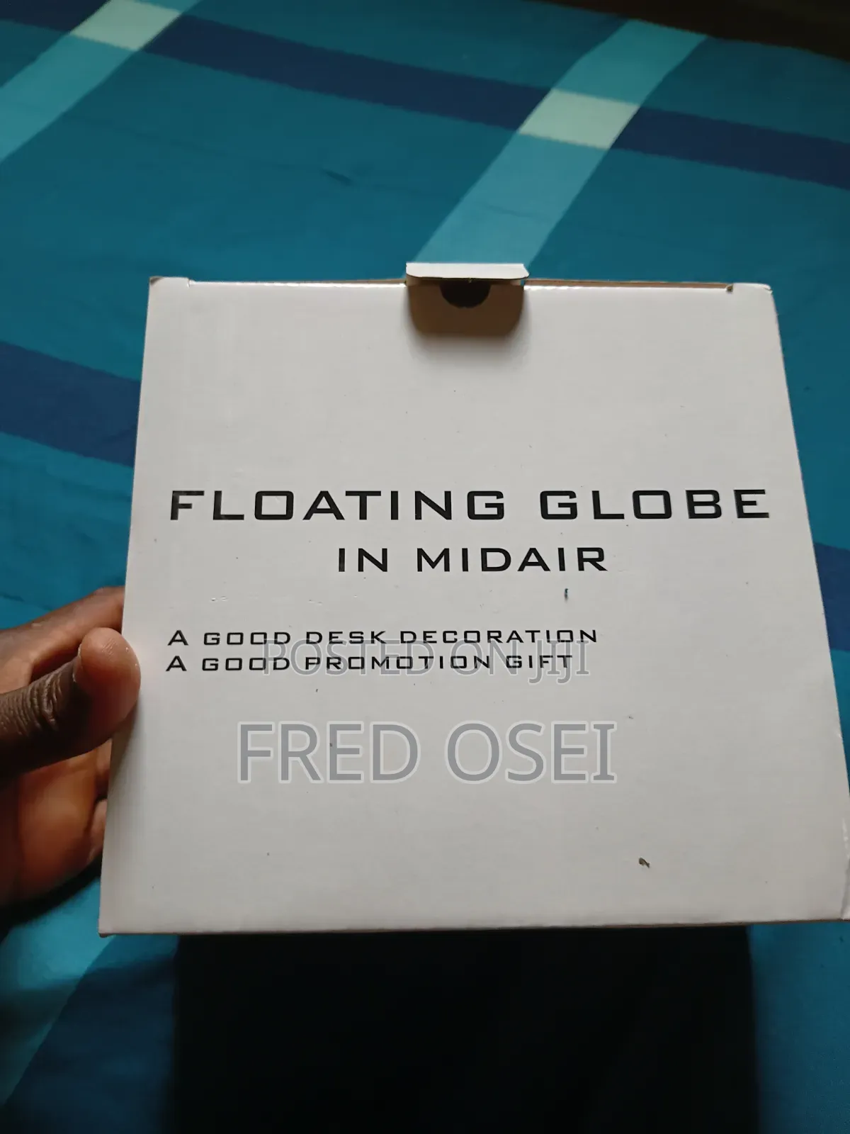 Floating Globe