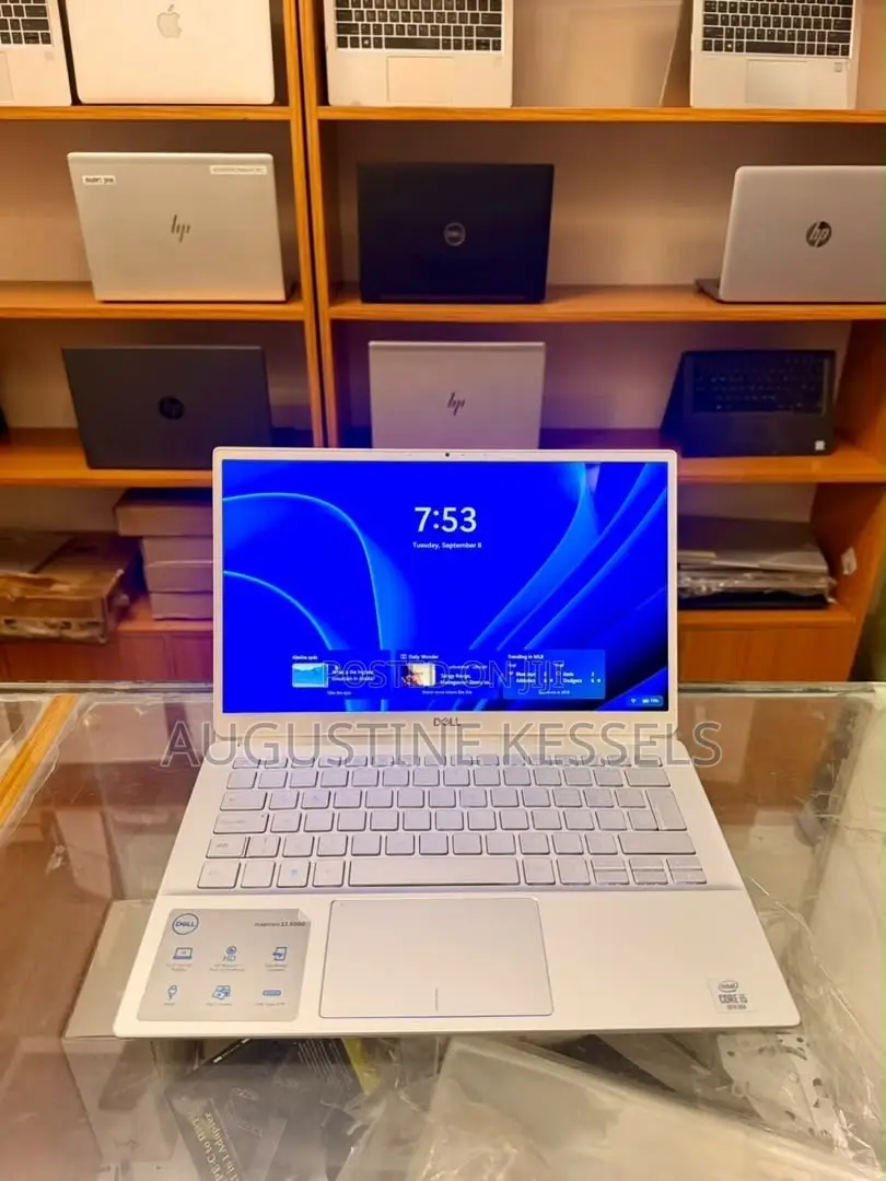 New Laptop Dell Inspiron 13 5391 8GB Intel Core i5 SSD 256GB