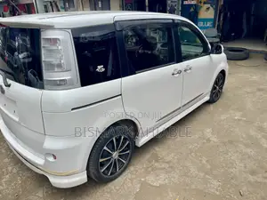 Toyota Sienta 1.5 AWD 2013 White