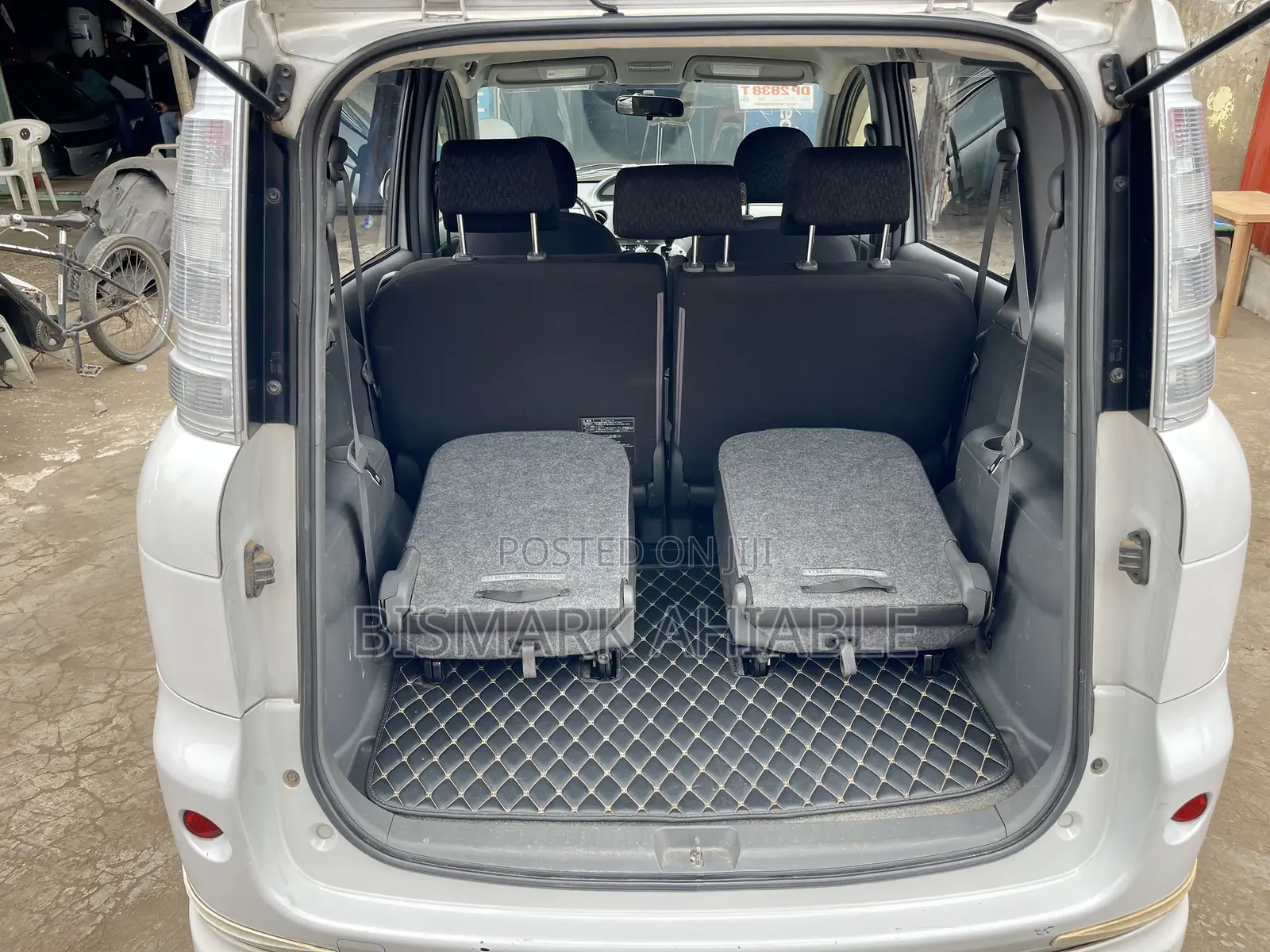 Toyota Sienta 1.5 AWD 2013 White