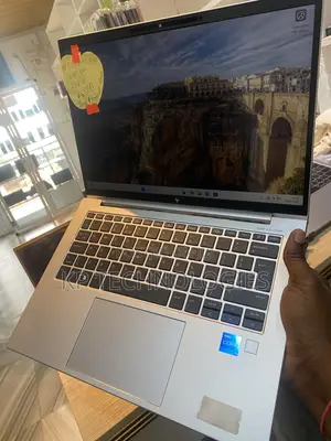Laptop HP EliteBook 840 G9 16GB Intel Core i5 SSD 256GB