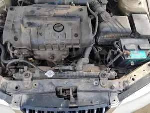 Hyundai Elantra 2004 Gold