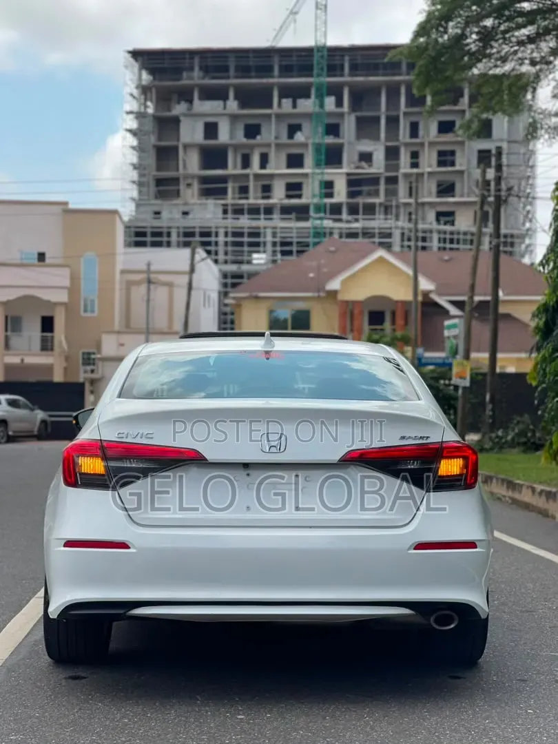 Honda Civic 2022 White