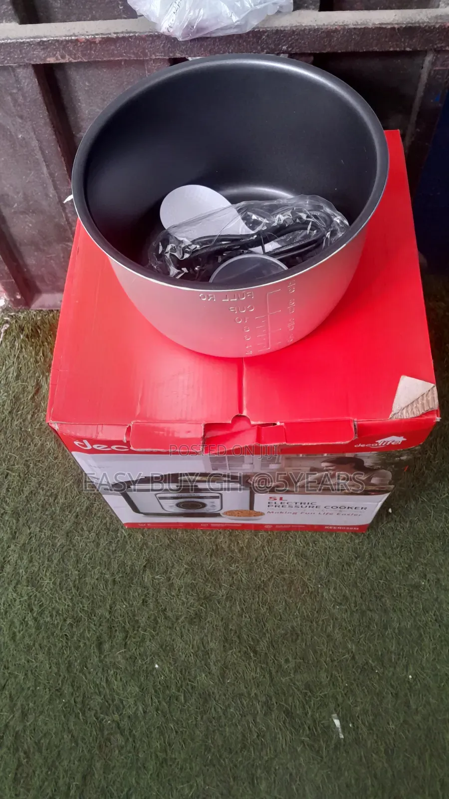 Faster Electric Pressure Cooker 1800W Decakila