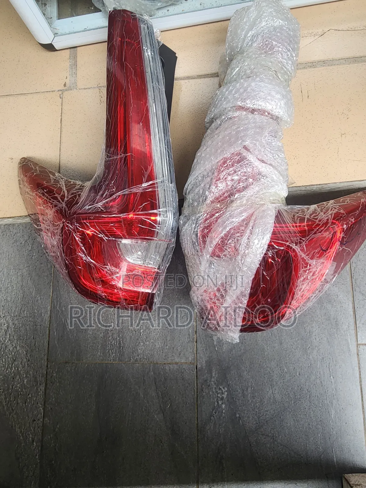 Honda CR-V 2017/2018 Taillight Available