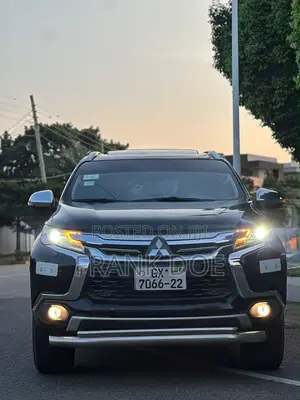 Mitsubishi Montero Sport 2017 Black