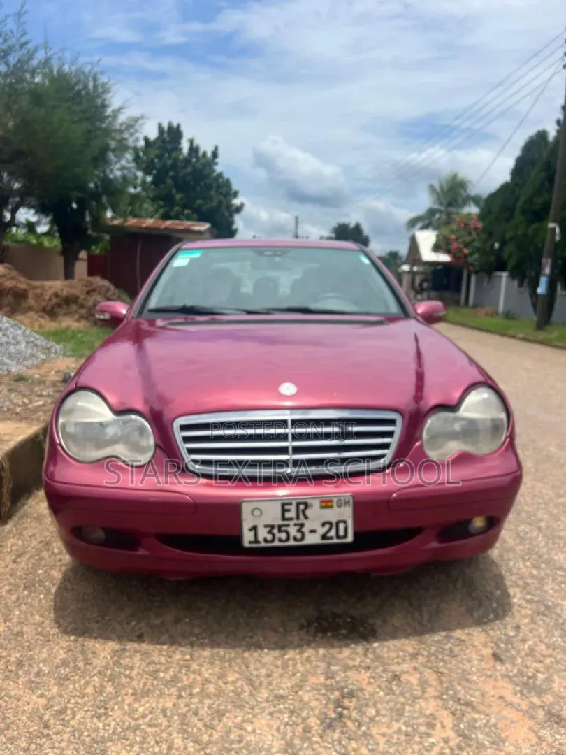 Mercedes-Benz C200 2006 Pink