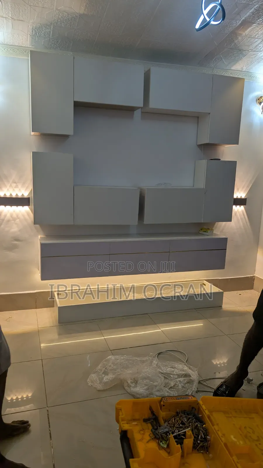 Modern TV Cabinet 