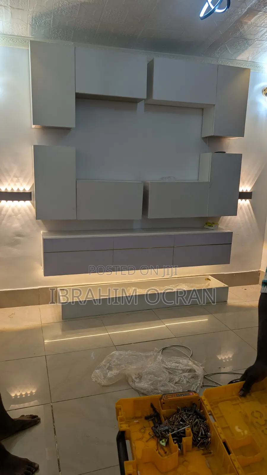Modern TV Cabinet 