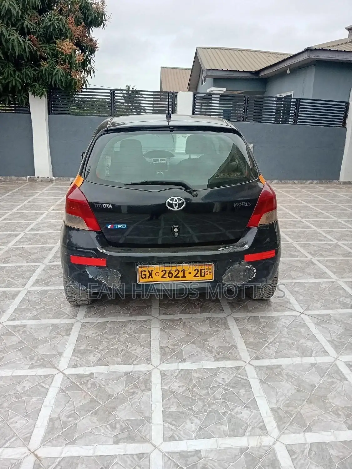 Toyota Yaris L Hatchback 3dr 2012 Black