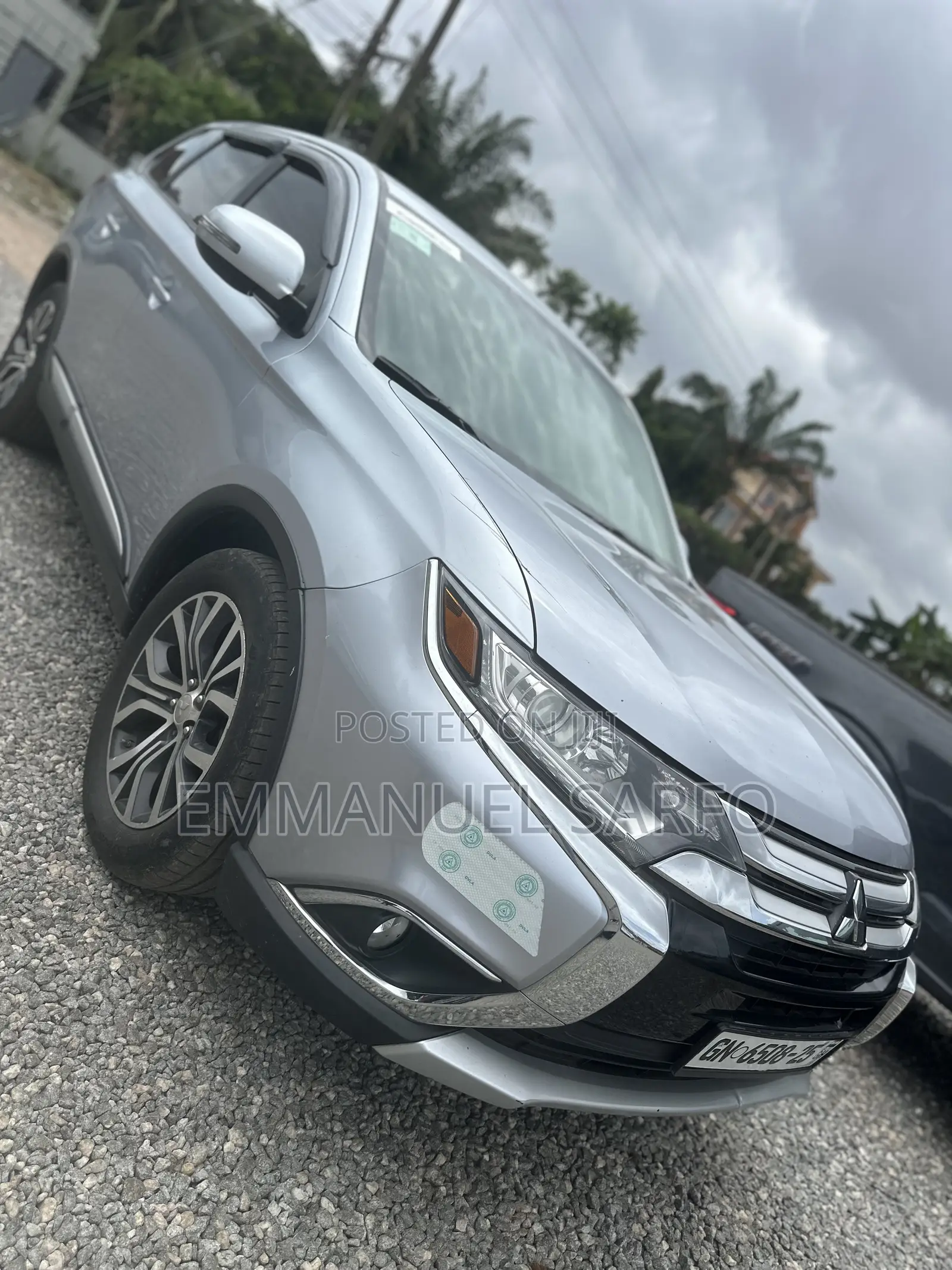 Mitsubishi Outlander 2.0 PHEV AWD 2016 Silver