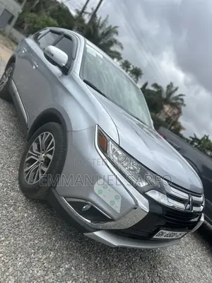 Mitsubishi Outlander 2.0 PHEV AWD 2016 Silver
