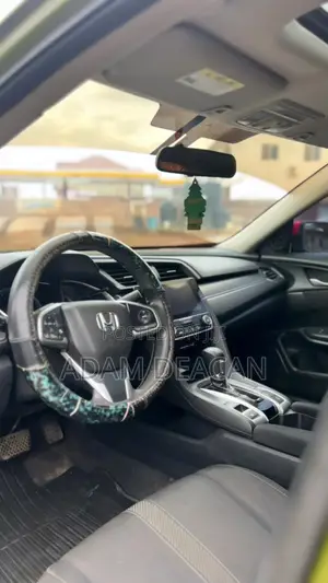Honda Civic 2018 Green
