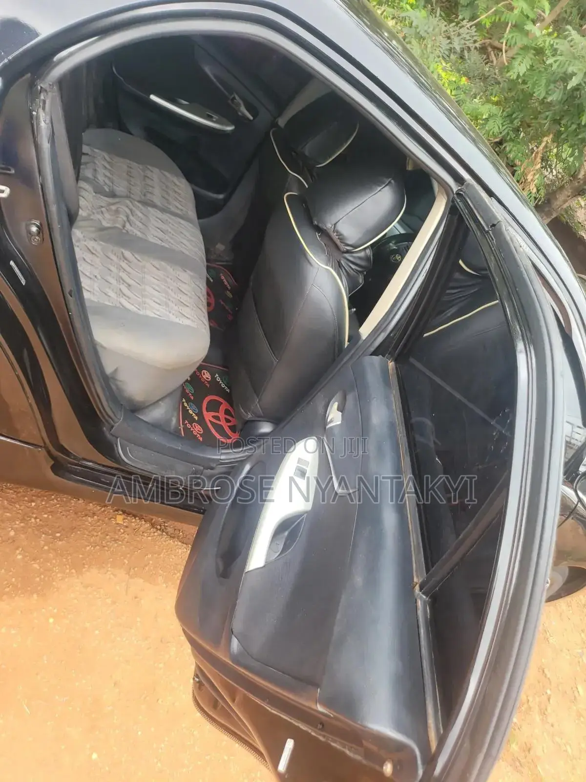 Toyota Corolla 2010 Black