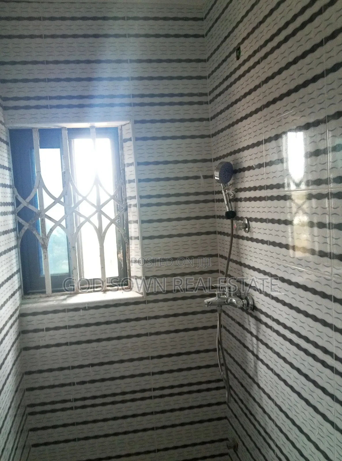 1bdrm Apartment in Gomoa East for rent