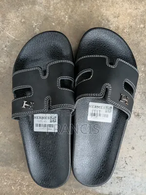 "Yours Beauty Slippers Business Center"