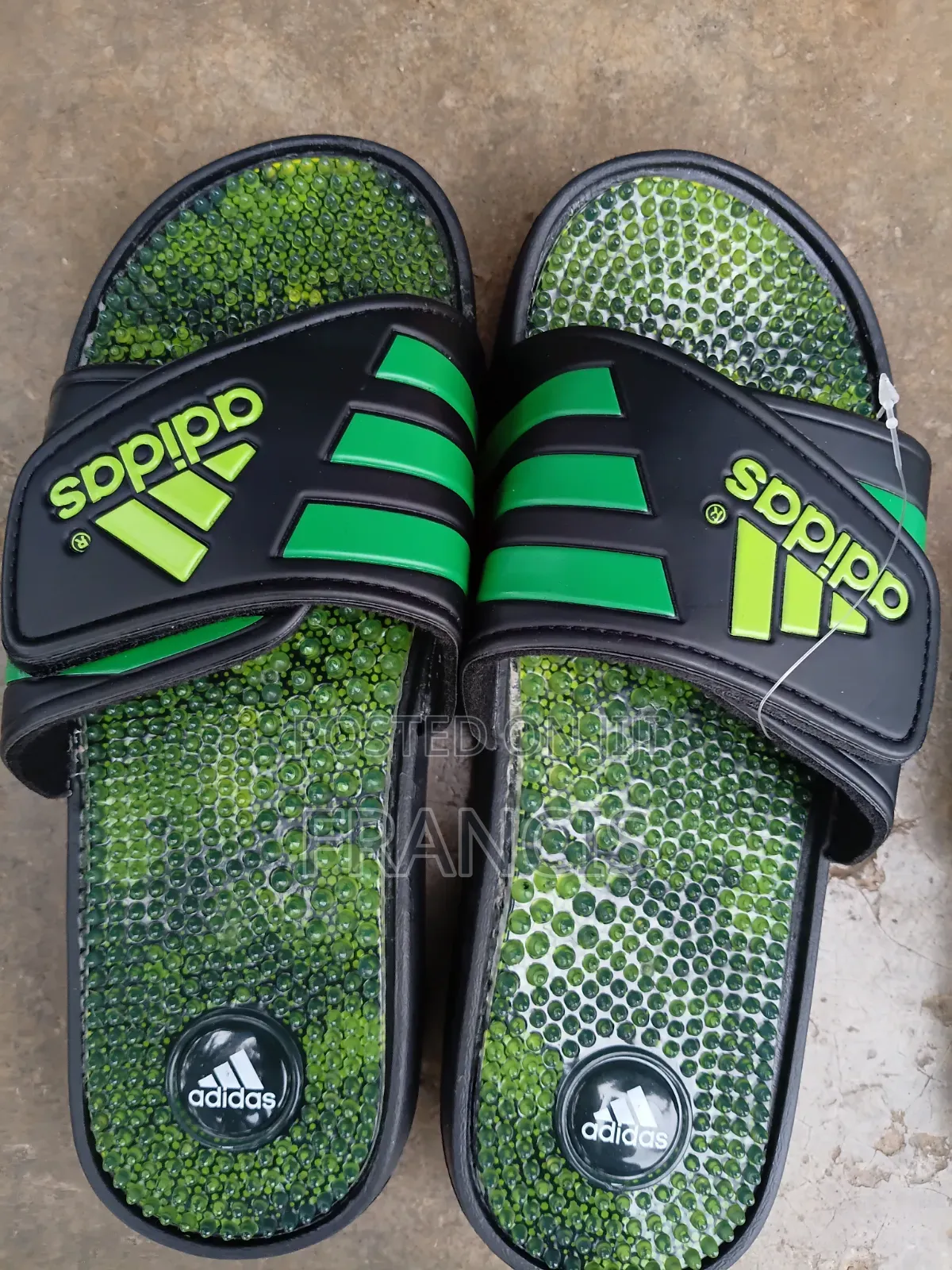 "Yours Beauty Slippers Business Center"