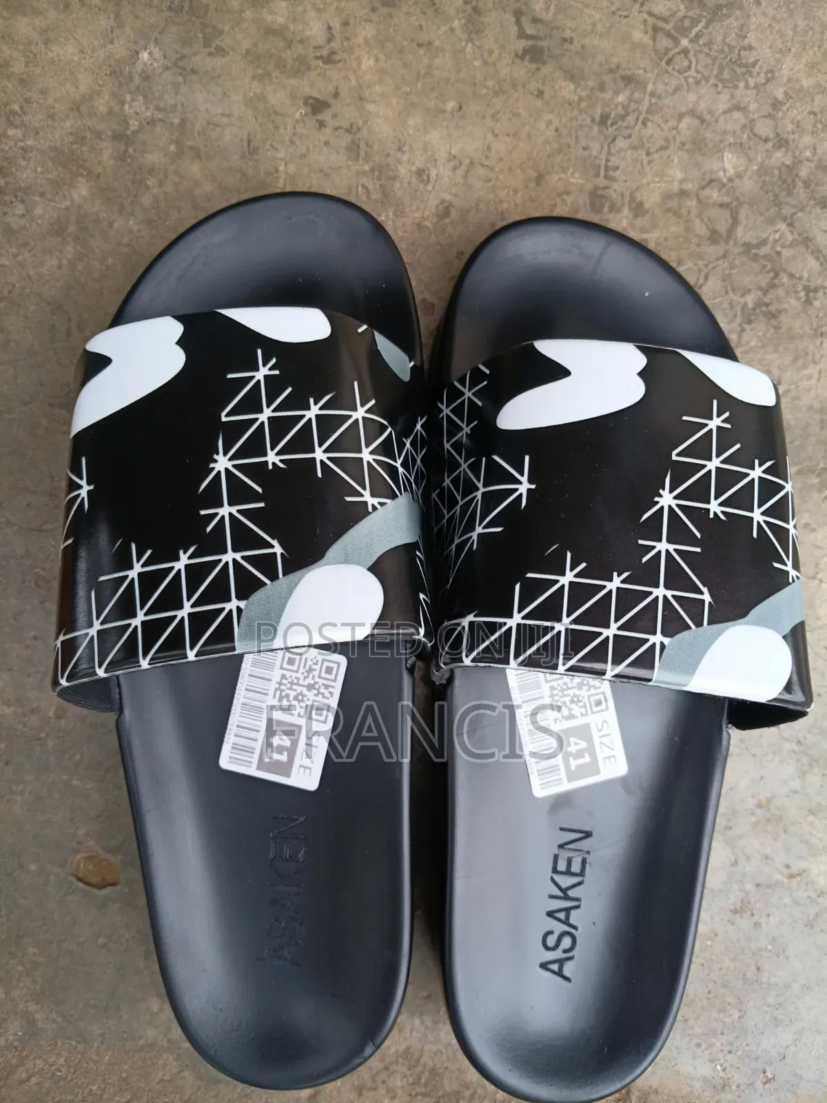 "Yours Beauty Slippers Business Center"