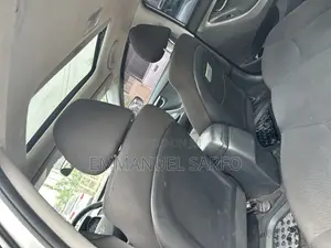 Hyundai Elantra Limited 4dr Sedan (1.8L 4cyl 6A) 2015 Gray