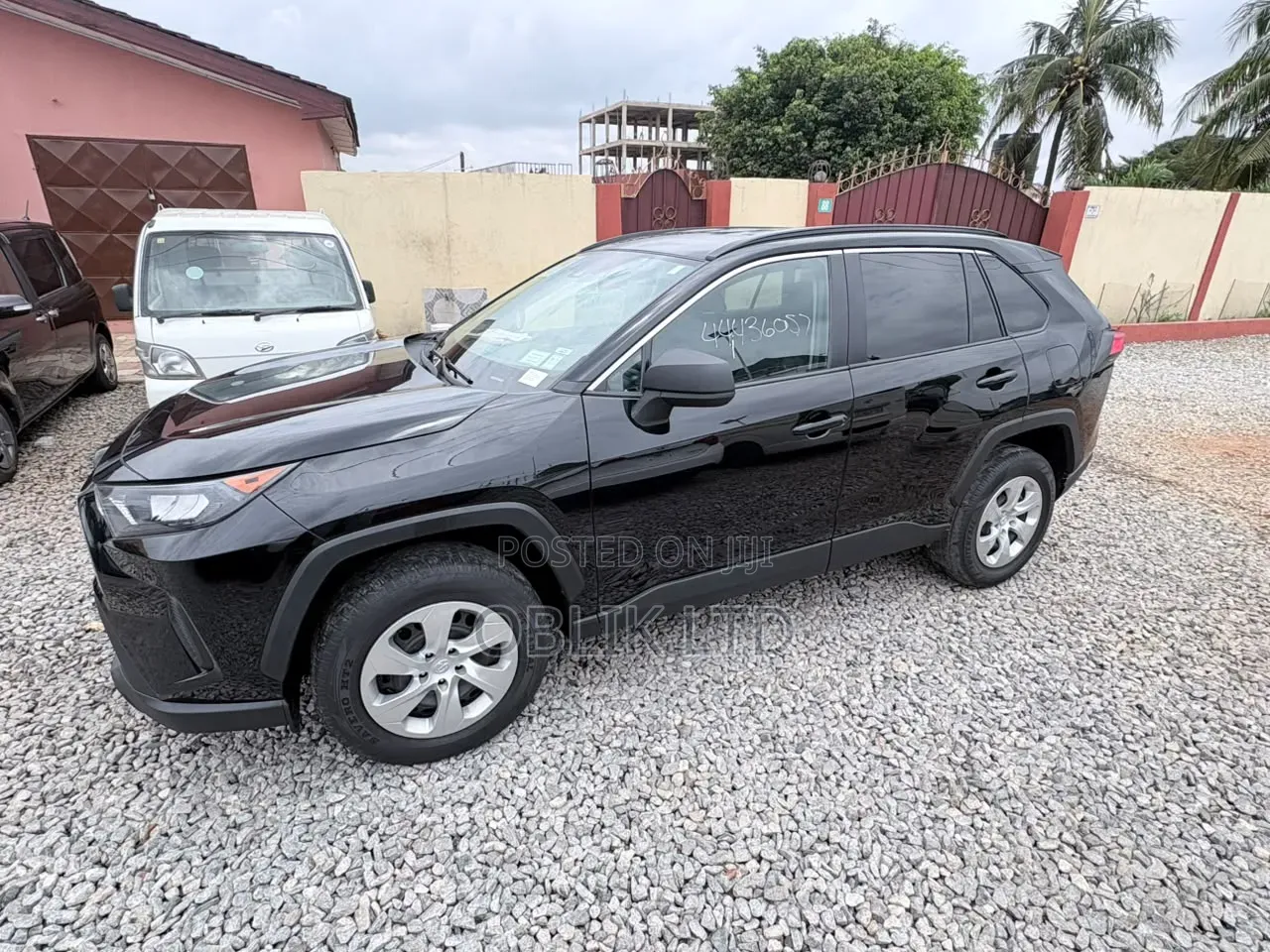 Toyota RAV4 LE 2021 Black