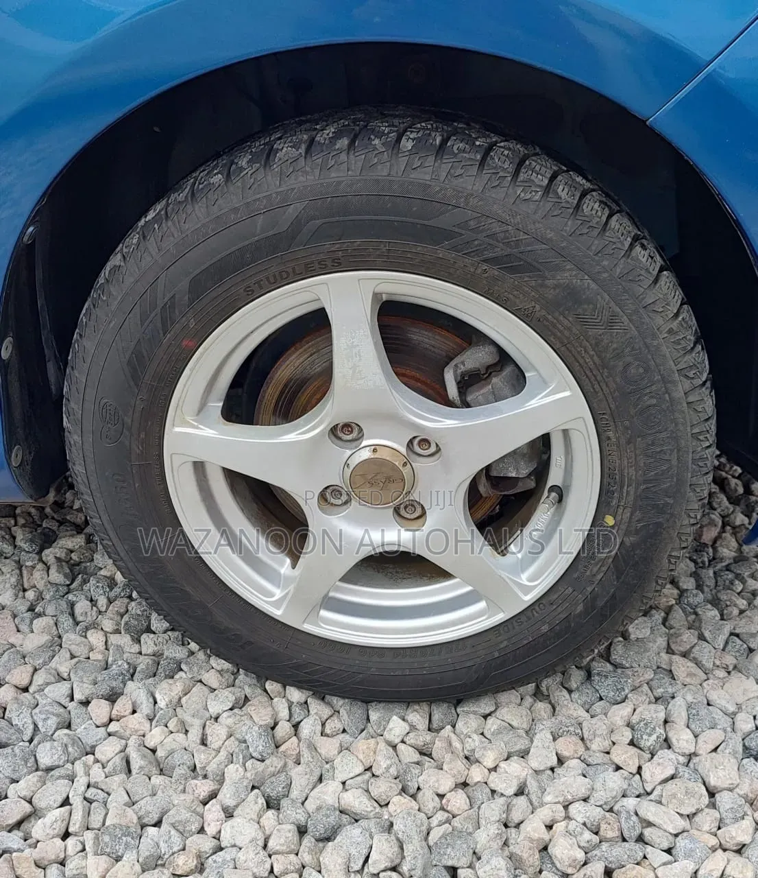 Toyota Vitz 1.3 FWD 5dr 2012 Blue