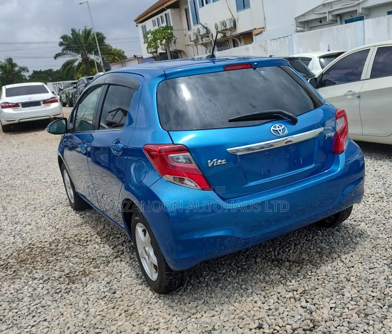 Toyota Vitz 1.3 FWD 5dr 2012 Blue