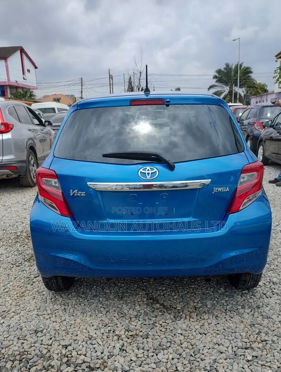 Toyota Vitz 1.3 FWD 5dr 2012 Blue