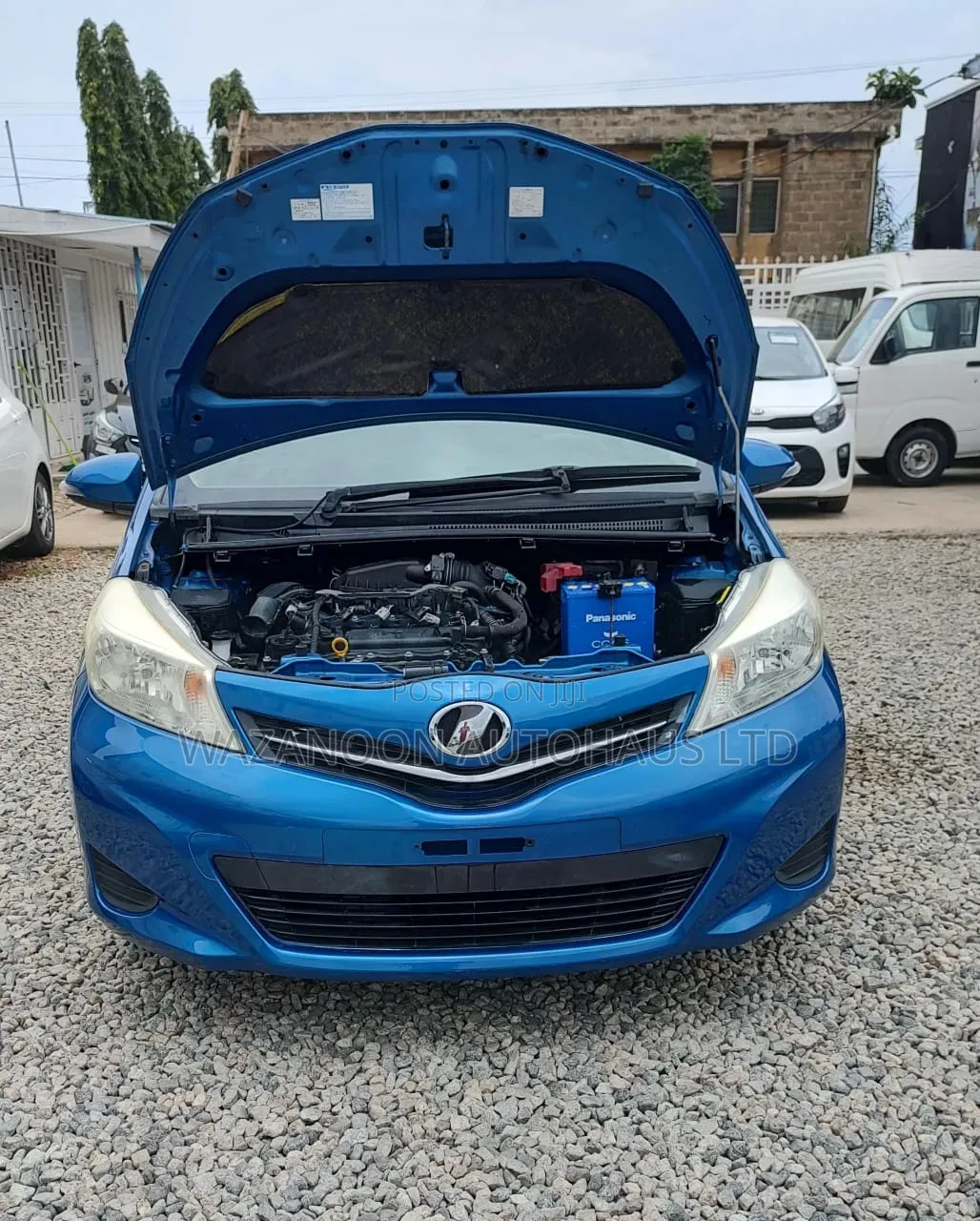 Toyota Vitz 1.3 FWD 5dr 2012 Blue