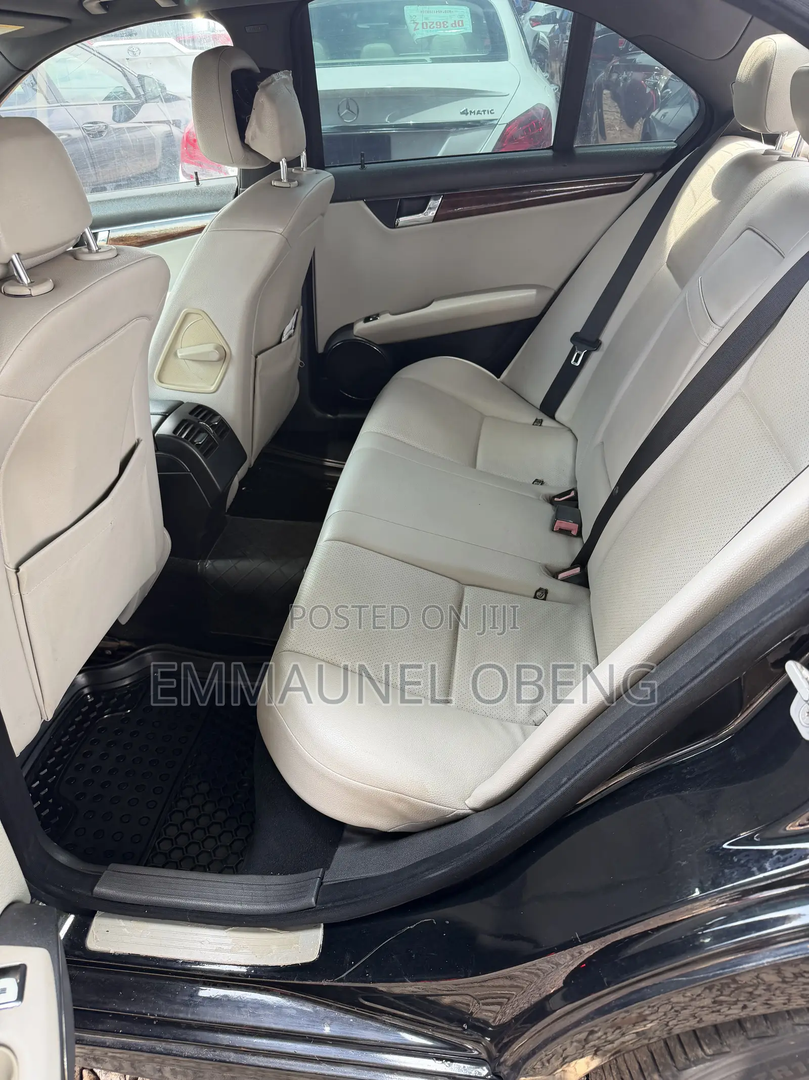 Mercedes-Benz C300 2011 Black