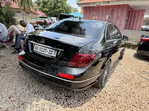 Mercedes-Benz C300 2011 Black
