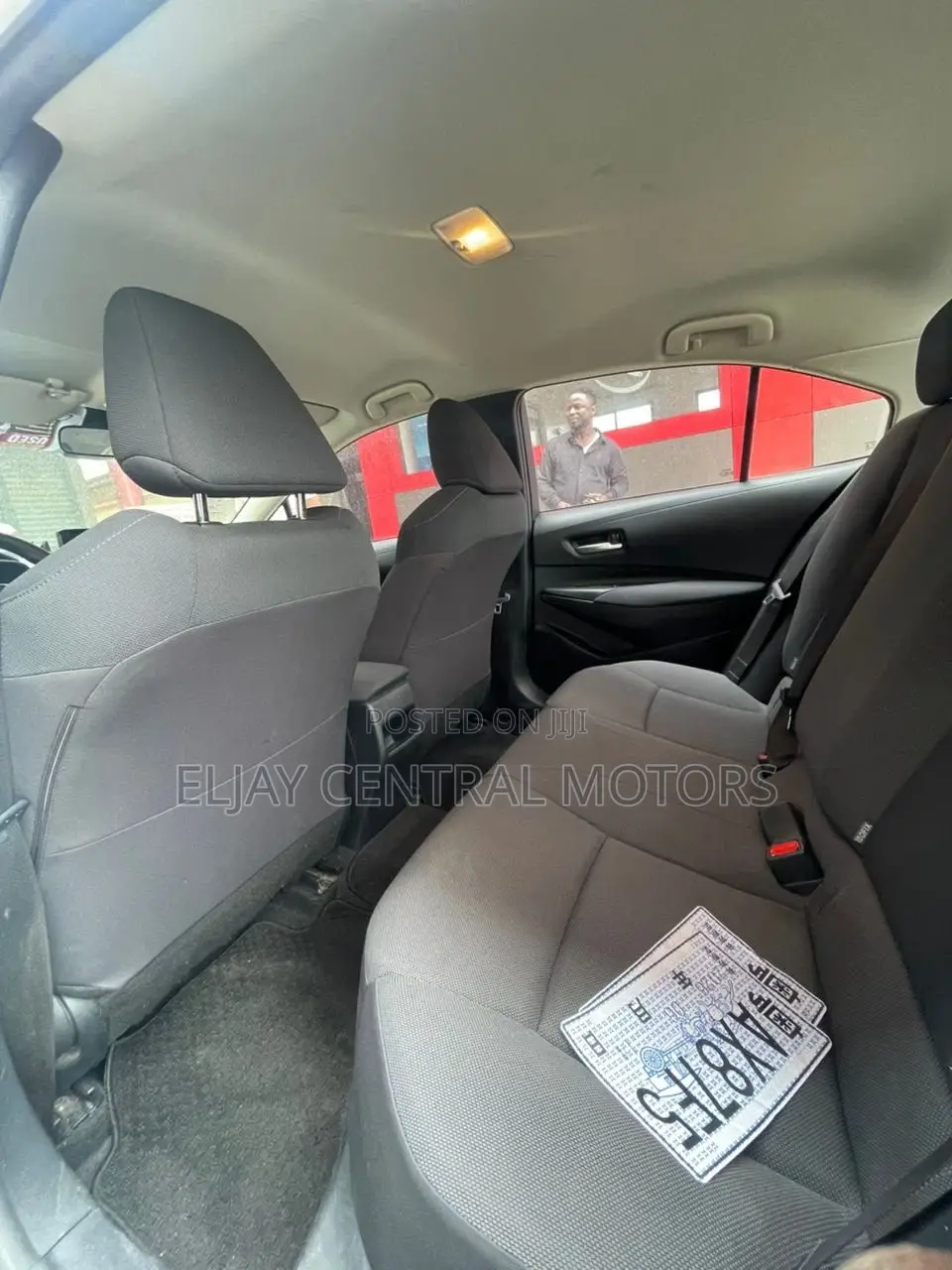 Toyota Corolla LE 2023 White