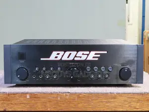 BOSE 4702-Iii Integrated Amplifier 4-Channel Pre-Main